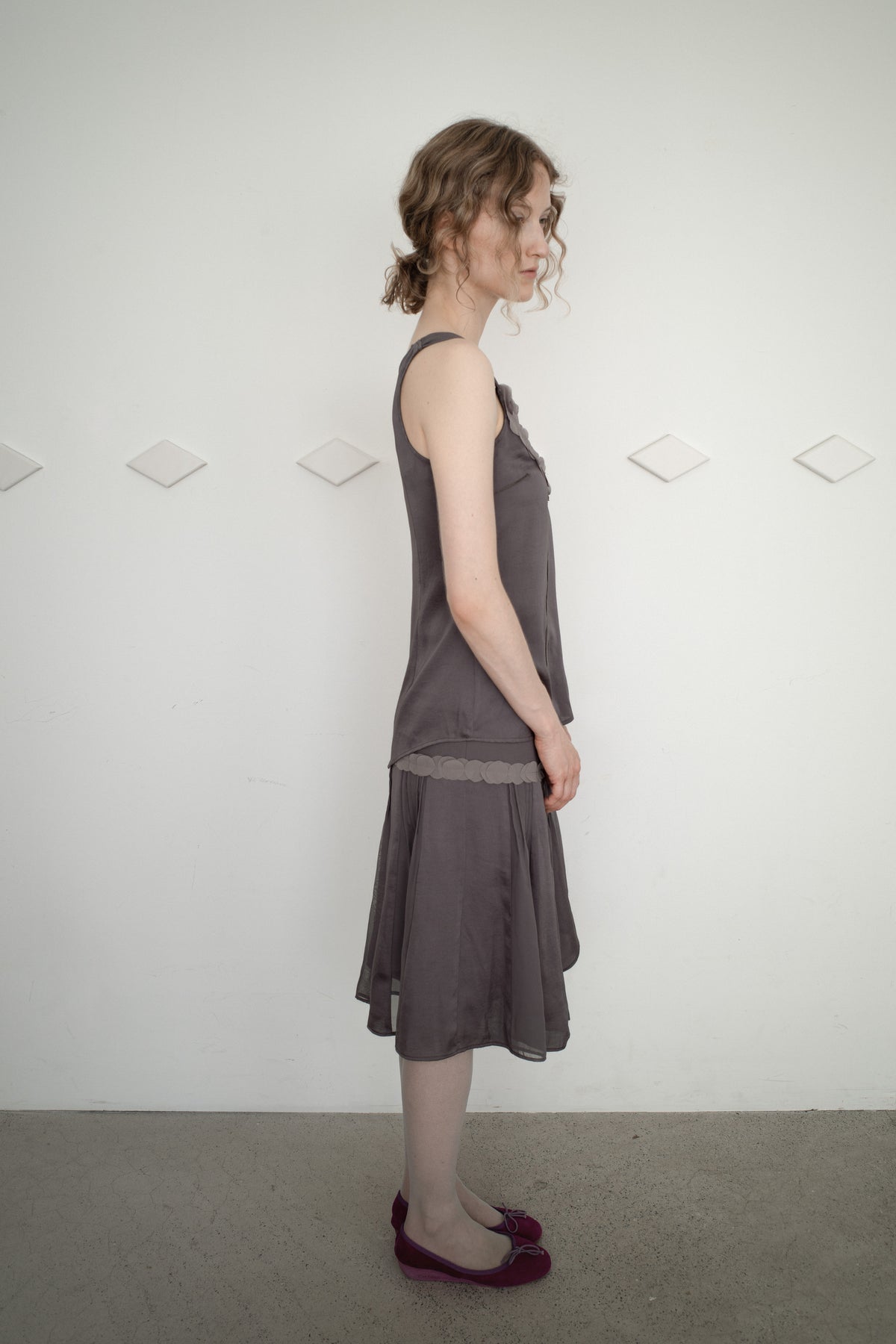 ORB APPLIQUE SKIRT (Charcoal)