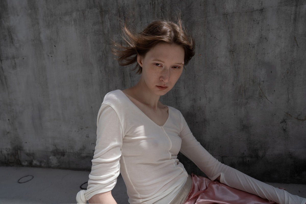 PUNCTUM 4-gate sleeve (white)