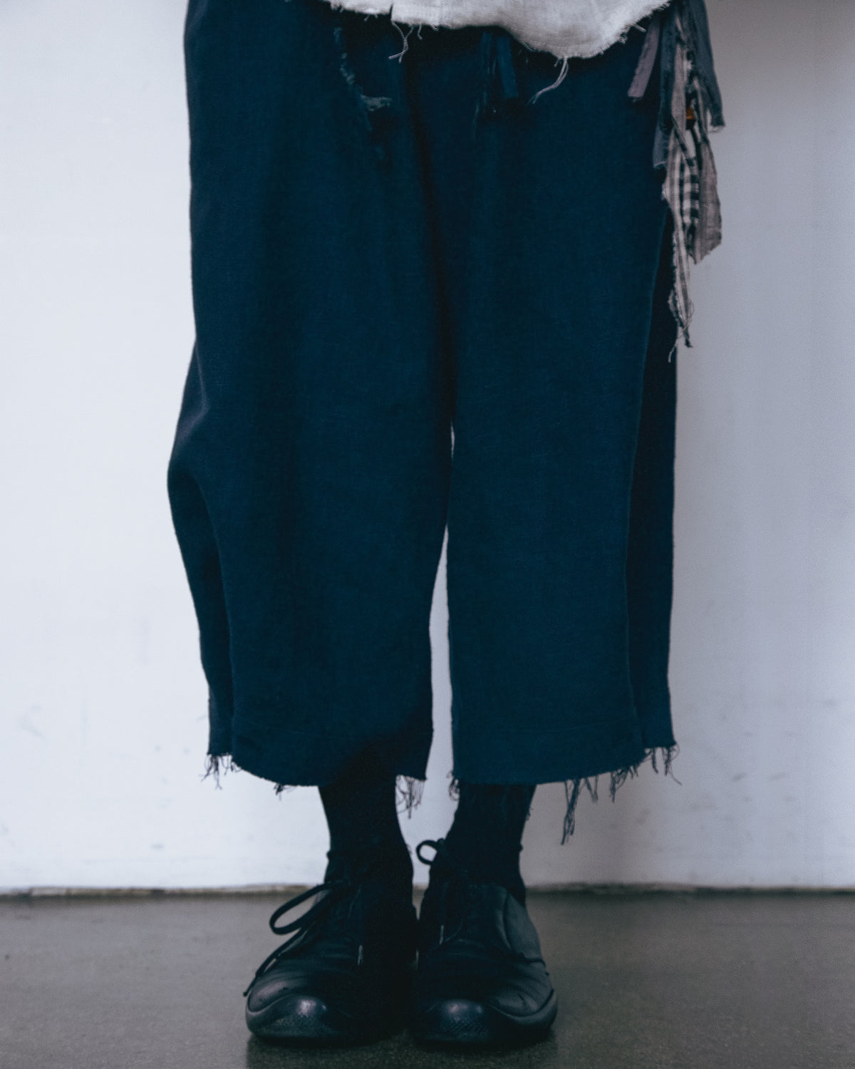 Braid Belted Crop Pants (Navy)