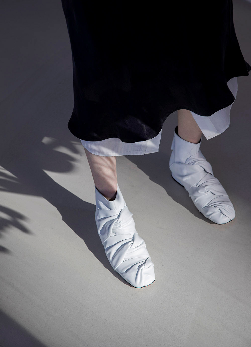 MOORE 3 Knotted Ankle Boots White