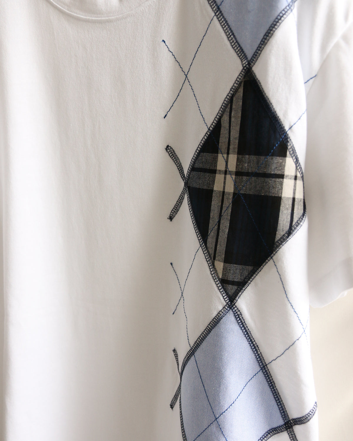 AUROKAWA Rustic Argyle Tee White detail