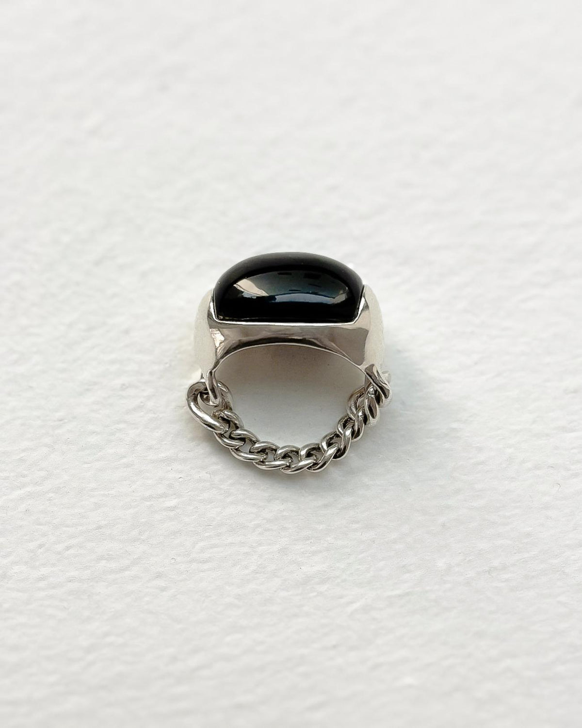 HOUSE OF SHIFFON onyx dome chain ring