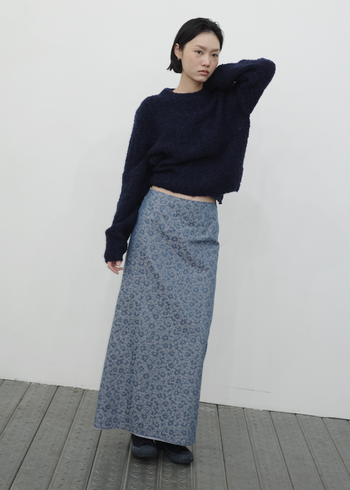 HWI Snug Knit Top Navy pose