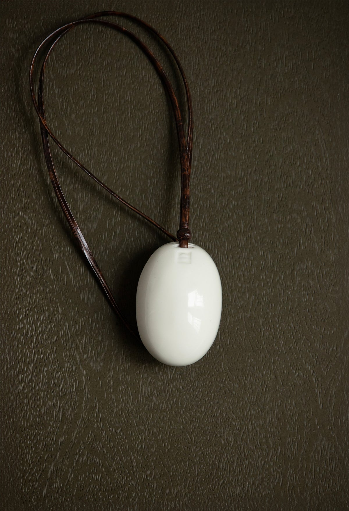 Oikeiosis Museum Eggmic in White