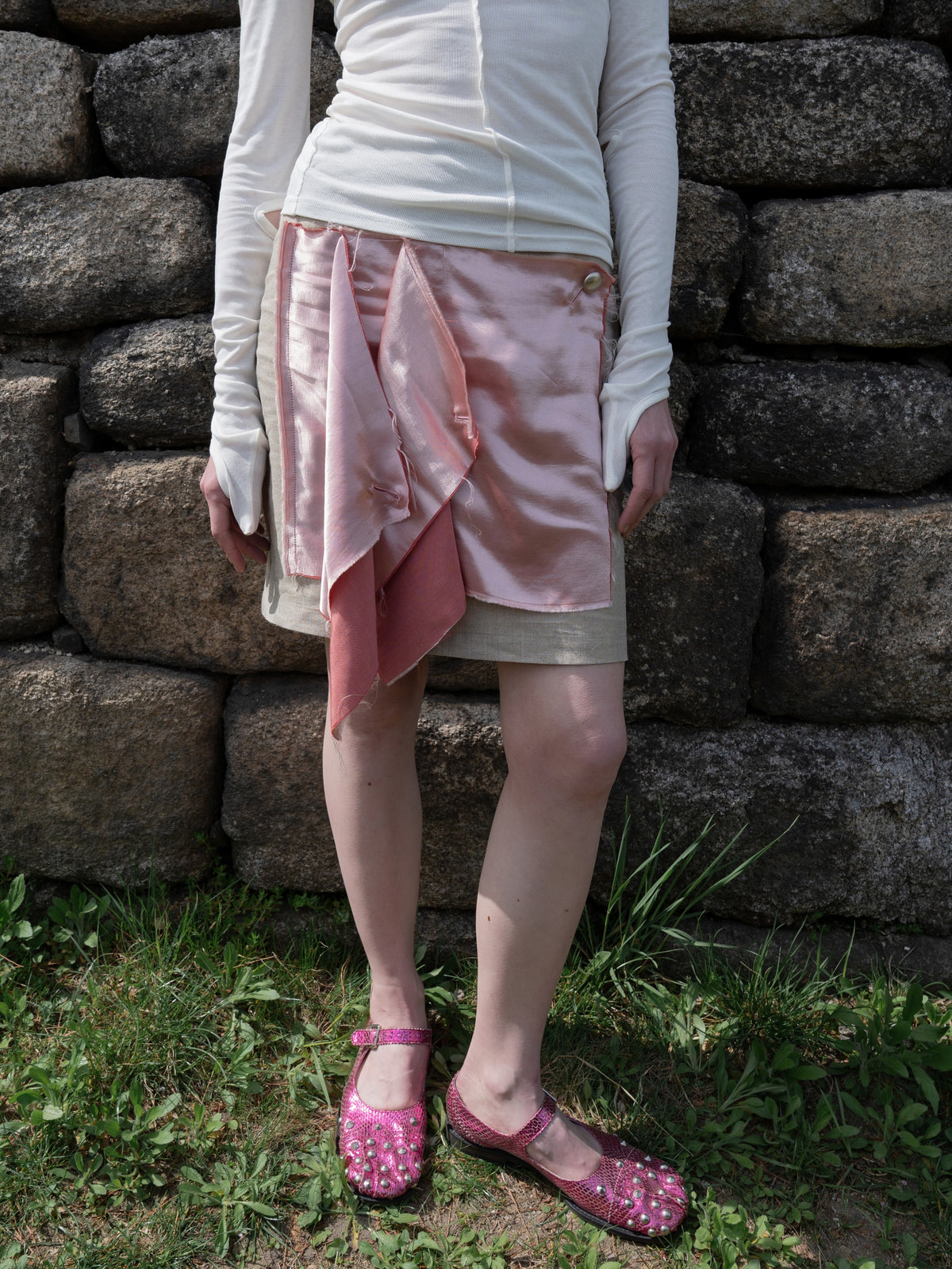 PUNCTUM Book on skirt