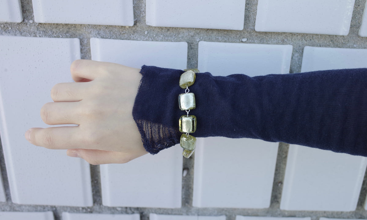 sacred.t Foil Laced Crystal Olive 04
