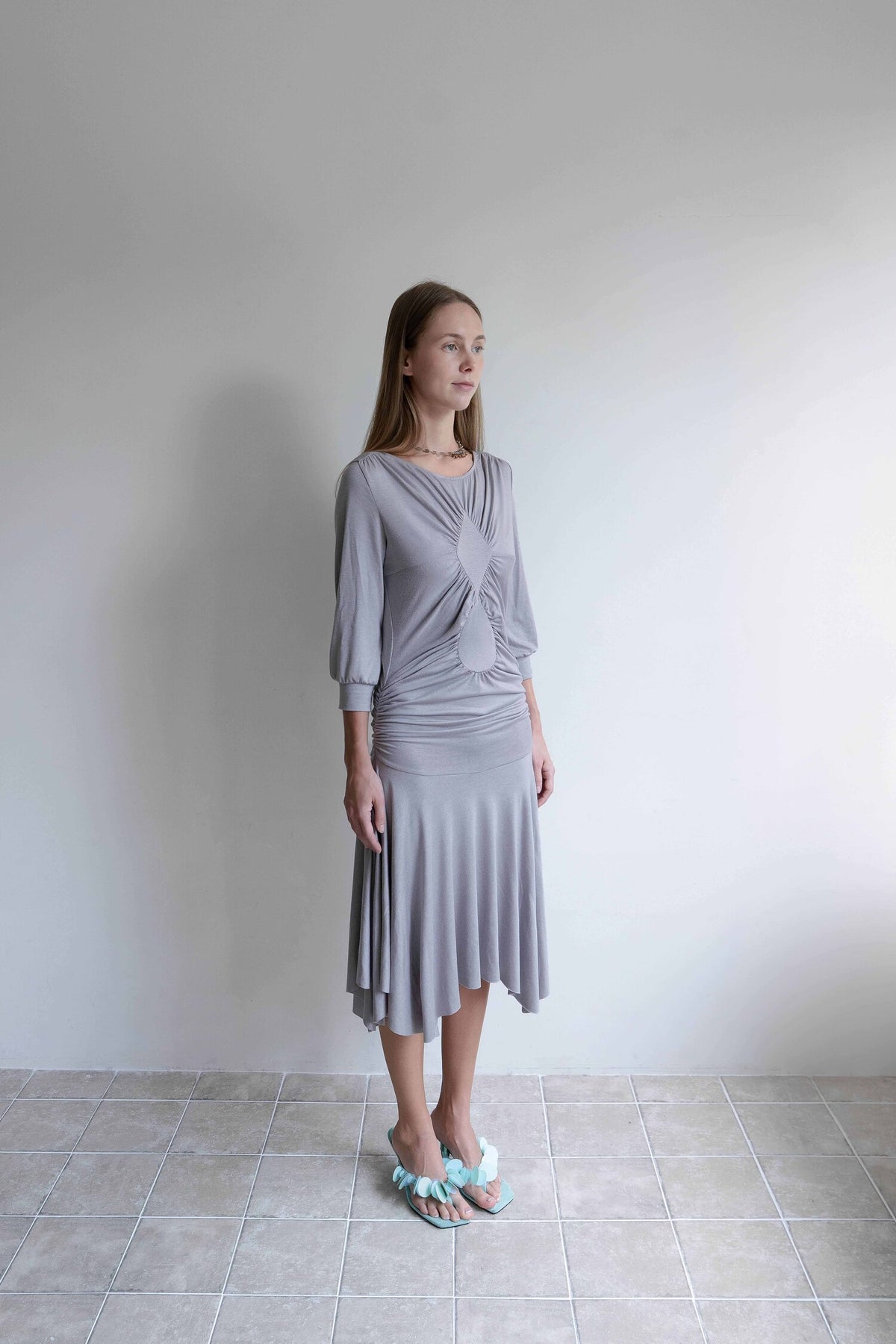 EARLY EVENING DRESS (Glitter Gray)