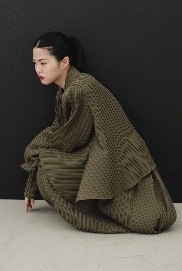THYSEOUL Unbalance Jacket (Khaki)