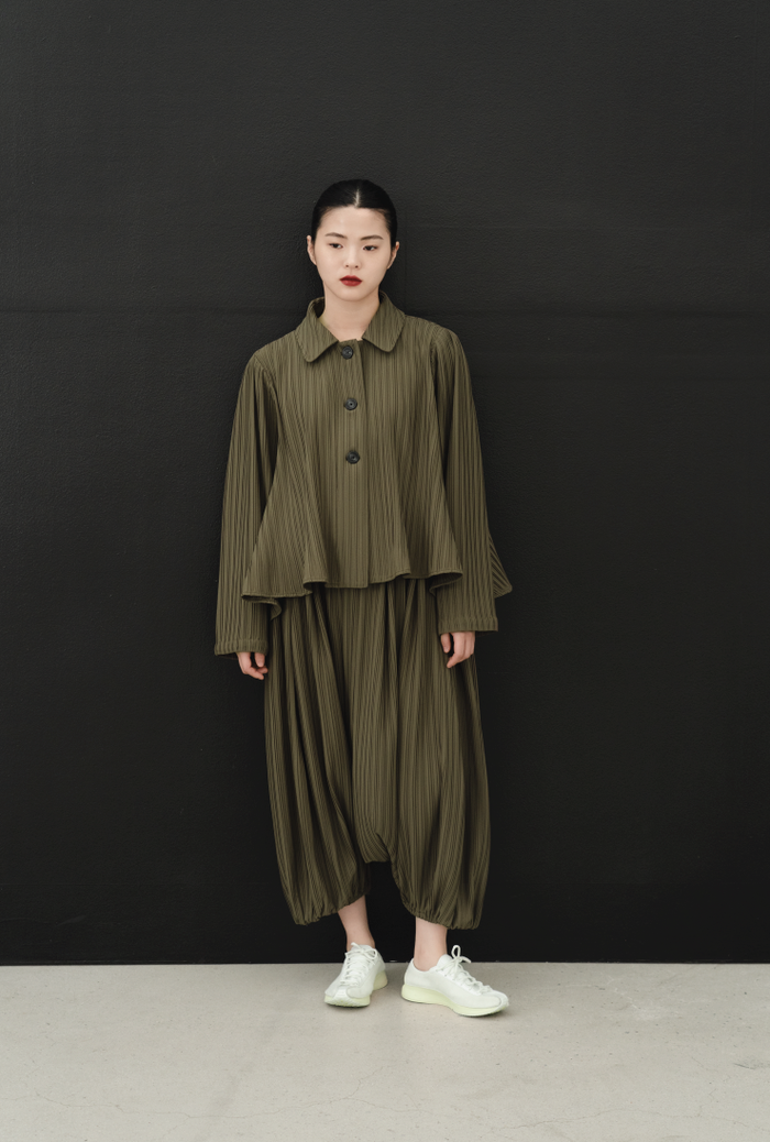 THYSEOUL Unbalance Jacket (Khaki)
