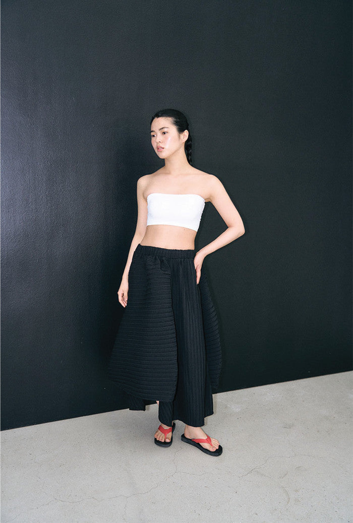 THYSEOUL Unbalance Skirt (Black)