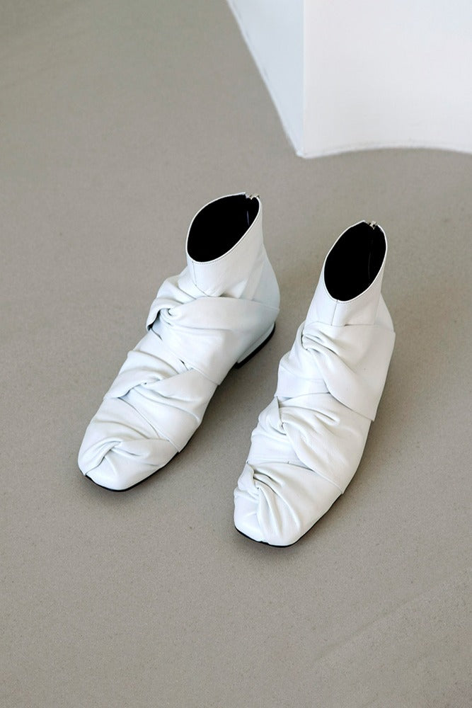 MOORE 3 KNOTTED ANKLE BOOTS_WHITE