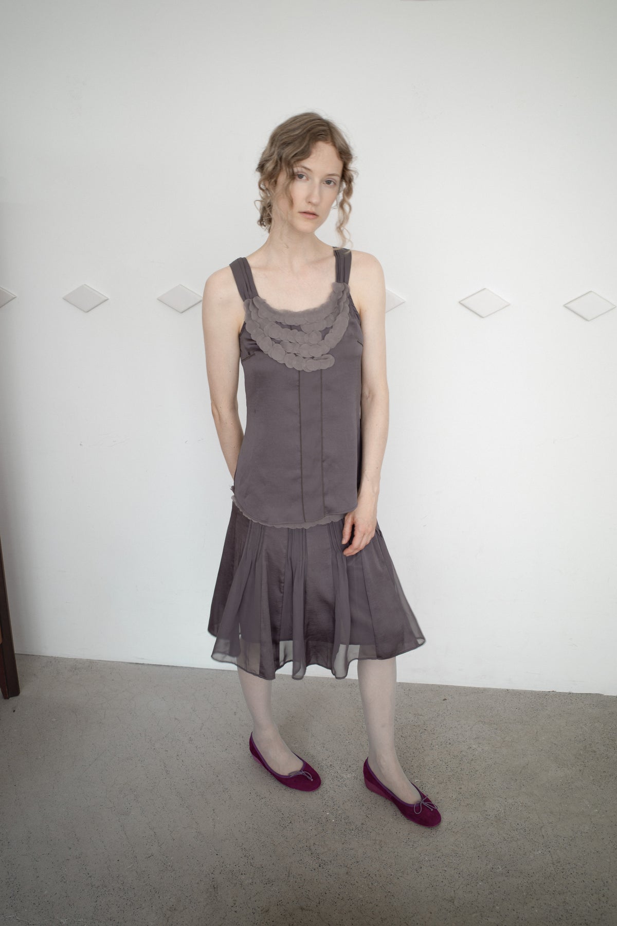 ORB APPLIQUE SKIRT (Charcoal)