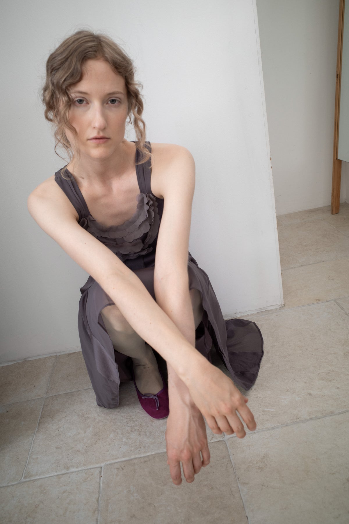 ORB APPLIQUE SKIRT (Charcoal)