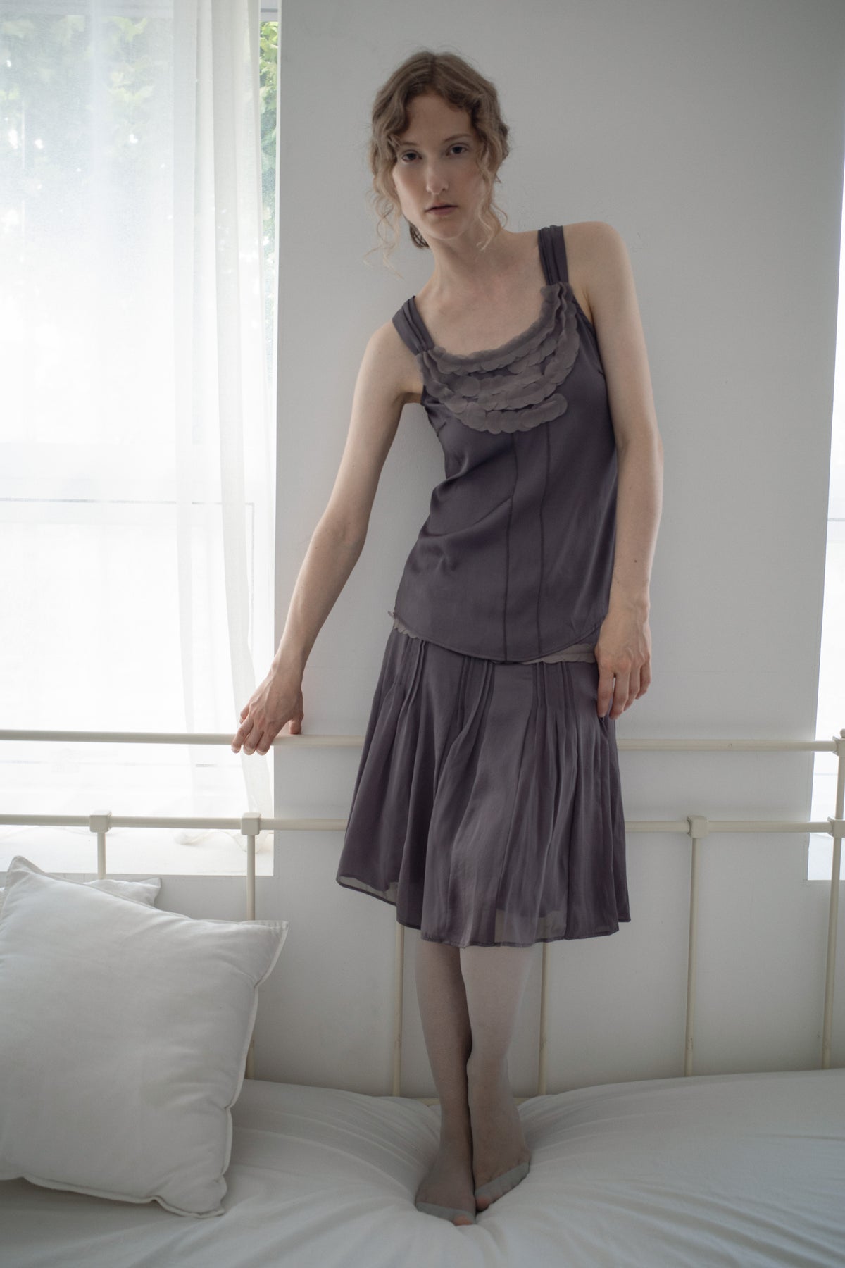 ORB APPLIQUE SKIRT (Charcoal)
