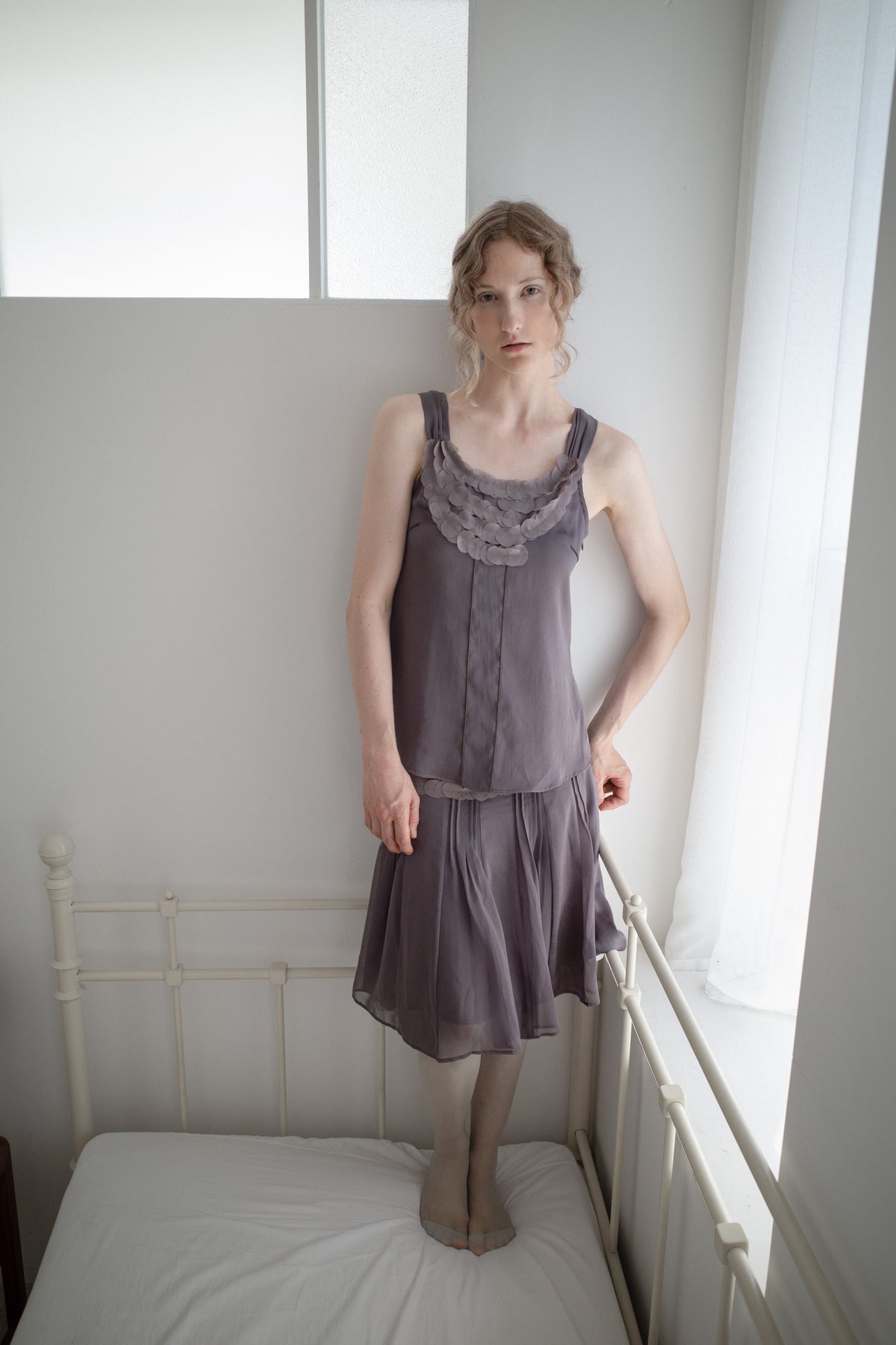 ORB APPLIQUE SKIRT (Charcoal)