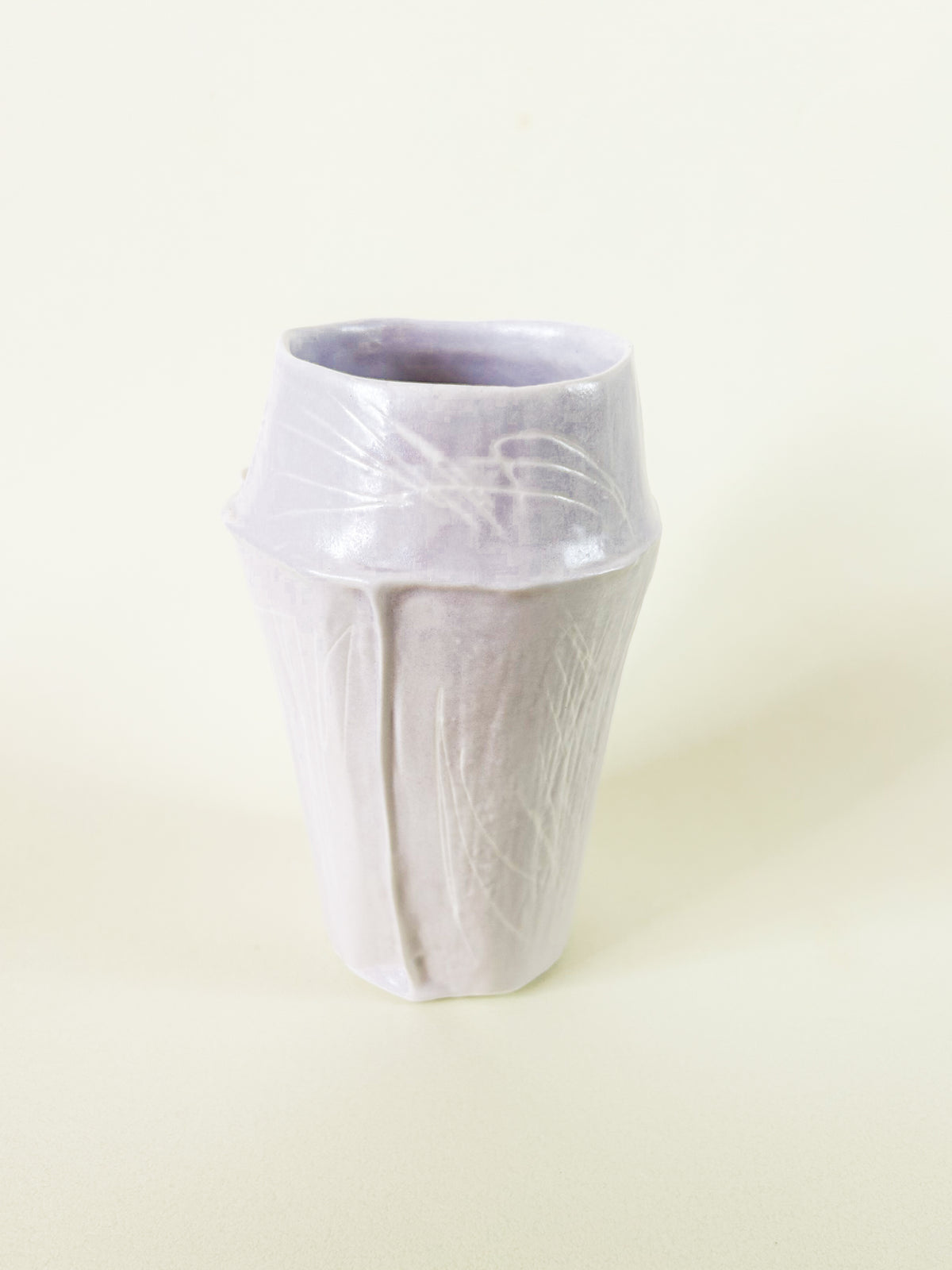 WILD VASE (LONG/PALE PURPLE)