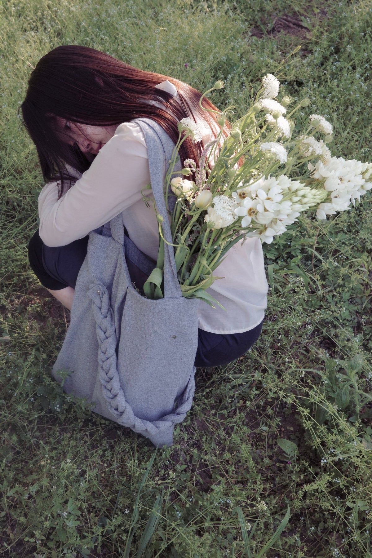 HAIRYMASK BRAIDED TOTE BAG GRAY