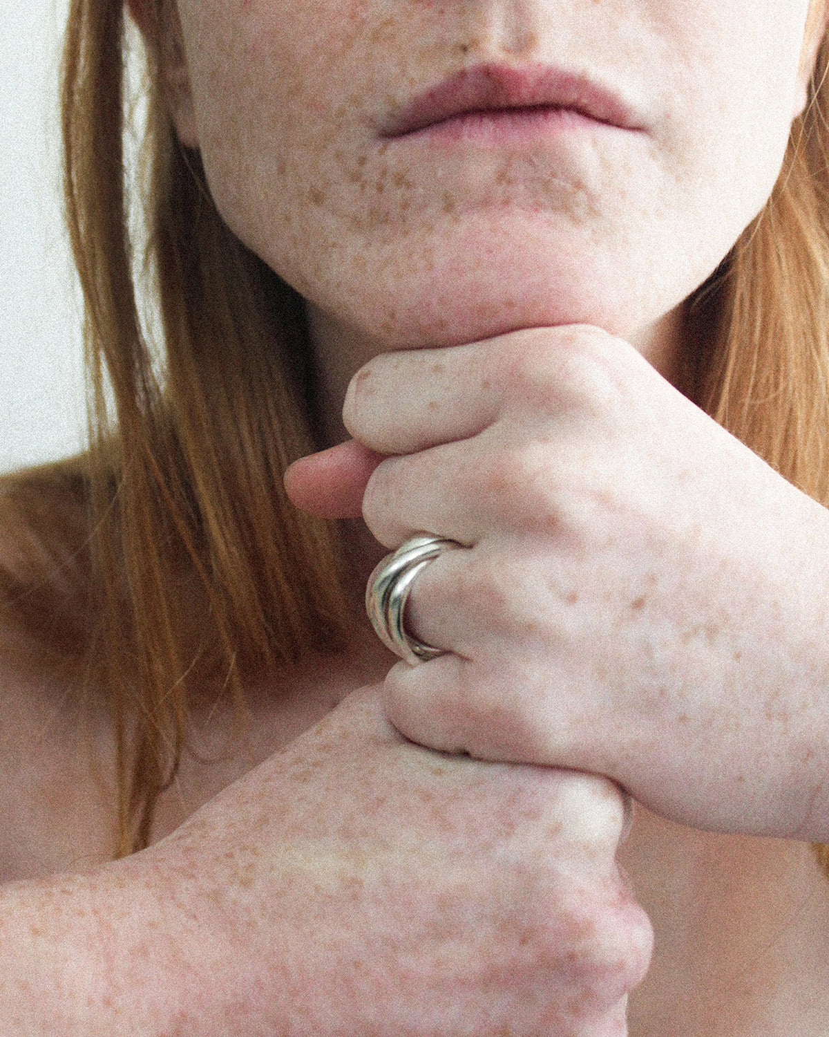 HOUSE OF SHIFFON DOS RING