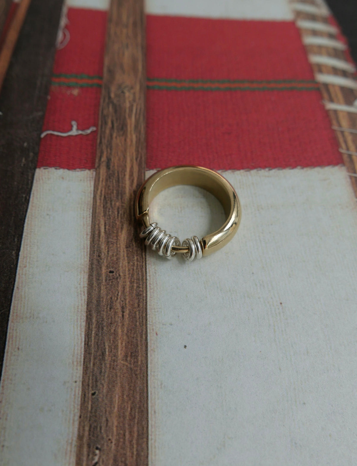 WOBBLE RING (Gold)