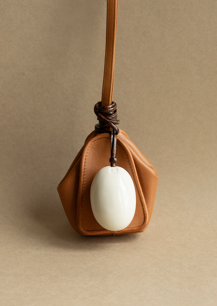 Oikeiosis Museum Eggmic in White