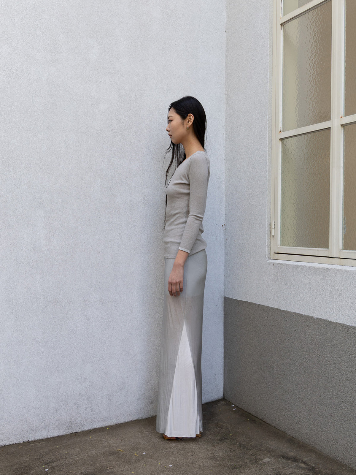 PERSONAL LANGUAGE Drop skirt II Ice grey/white side