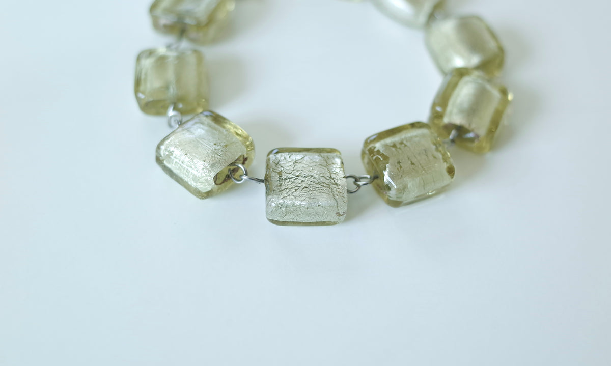 sacred.t Foil Laced Crystal Olive 06
