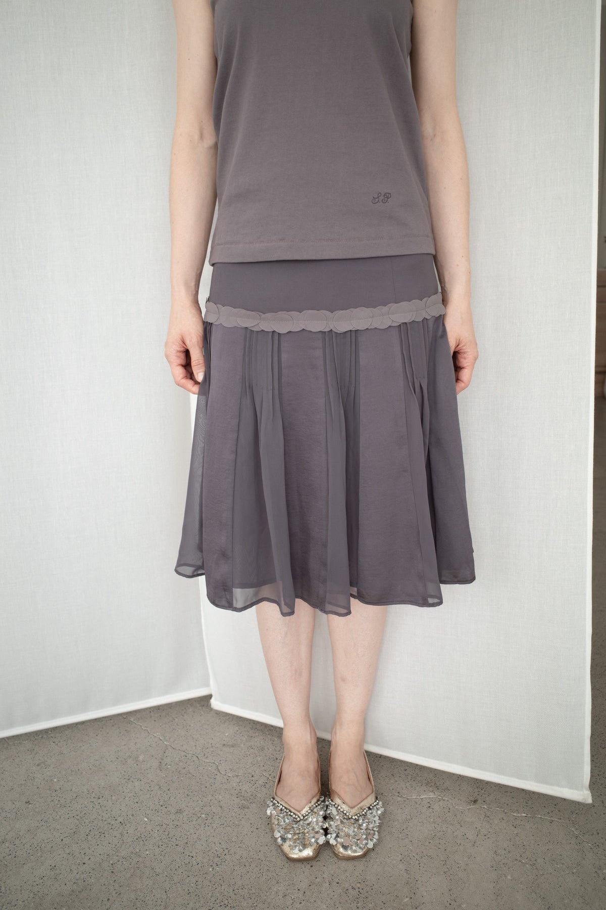 SANKOFA PUELLA ORB APPLIQUE SKIRT — Charcoal